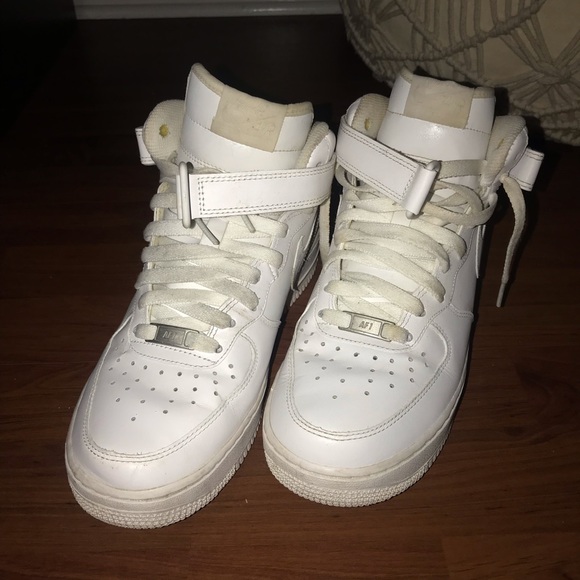 NIKE AIR FORCE 1 White High Top - Picture 3 of 5